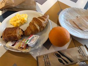 フランスらしい(?)朝食