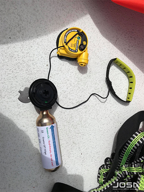 代わりにスピンロック用のボンベ(170N/33g)を購入